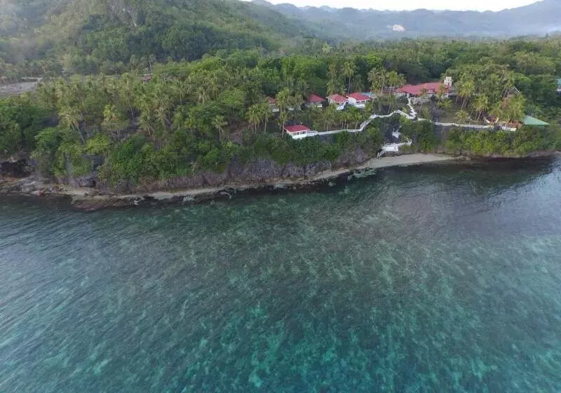 酒店 Blue Star Dive & Resort