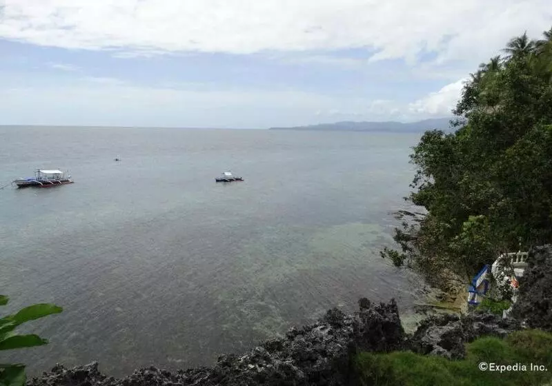 酒店 Blue Star Dive & Resort