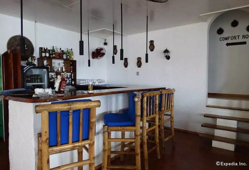 酒店 Blue Star Dive & Resort