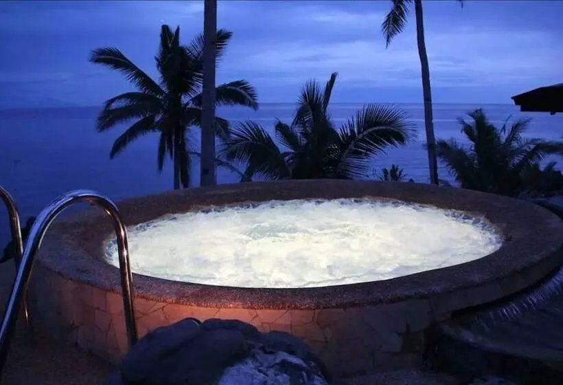 酒店 Blue Star Dive & Resort