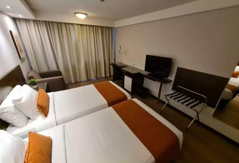 בית מלון כפרי Crystal Tower