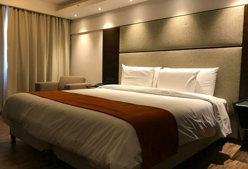 호텔 Crystal Tower