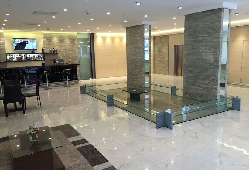 호텔 Crystal Tower