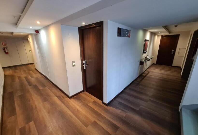 호텔 Crystal Tower