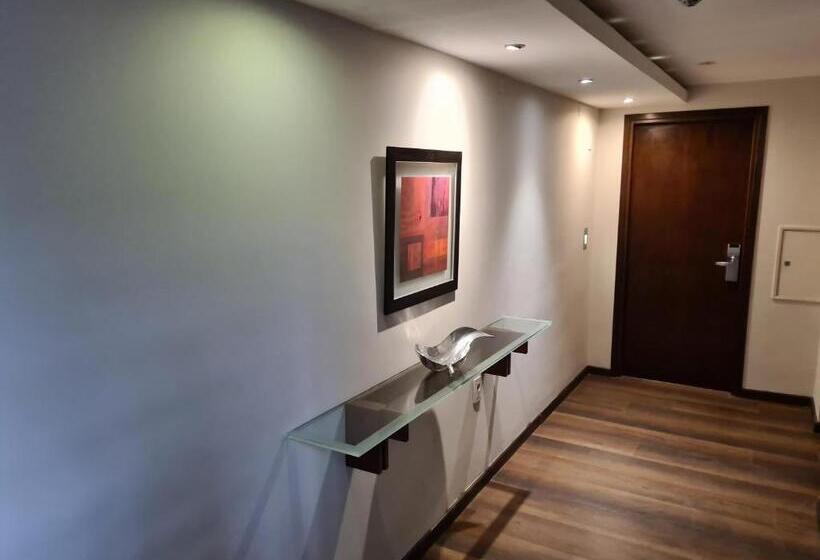 호텔 Crystal Tower