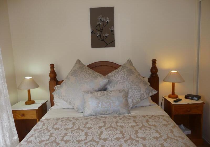 فندق Daysy Hill Country Cottages