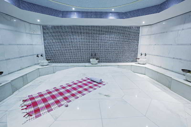 酒店 Dedeman Oskemen Tavros