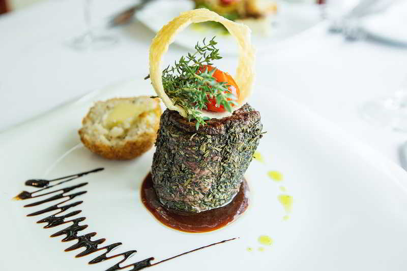 酒店 Dedeman Oskemen Tavros