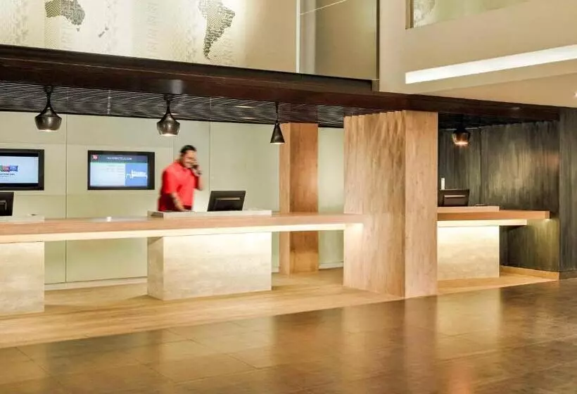 Отель Ibis Gading Serpong