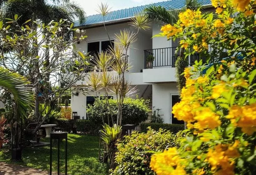 Phuket Airport Hotel   Sha Extra Plus