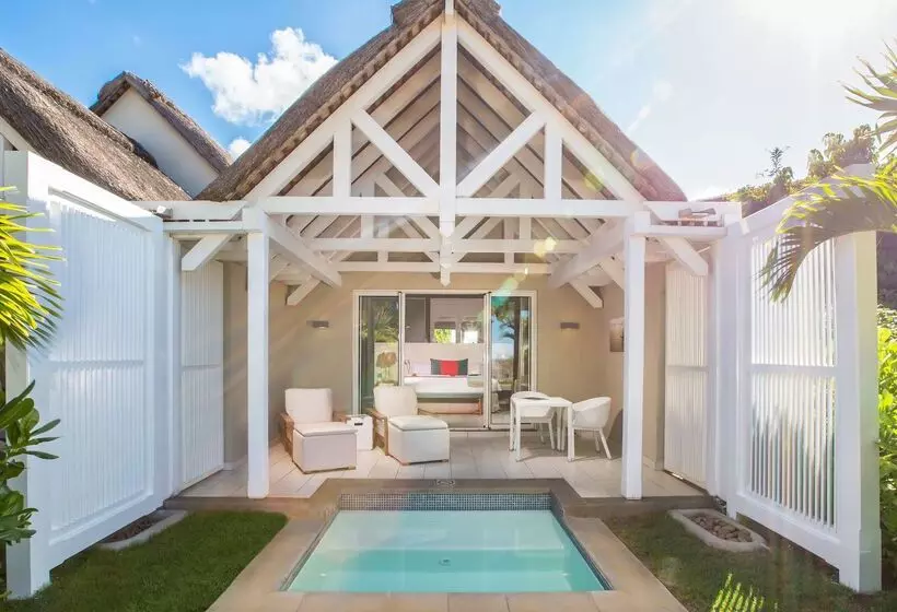 هتل Radisson Blu Azuri Resort & Spa