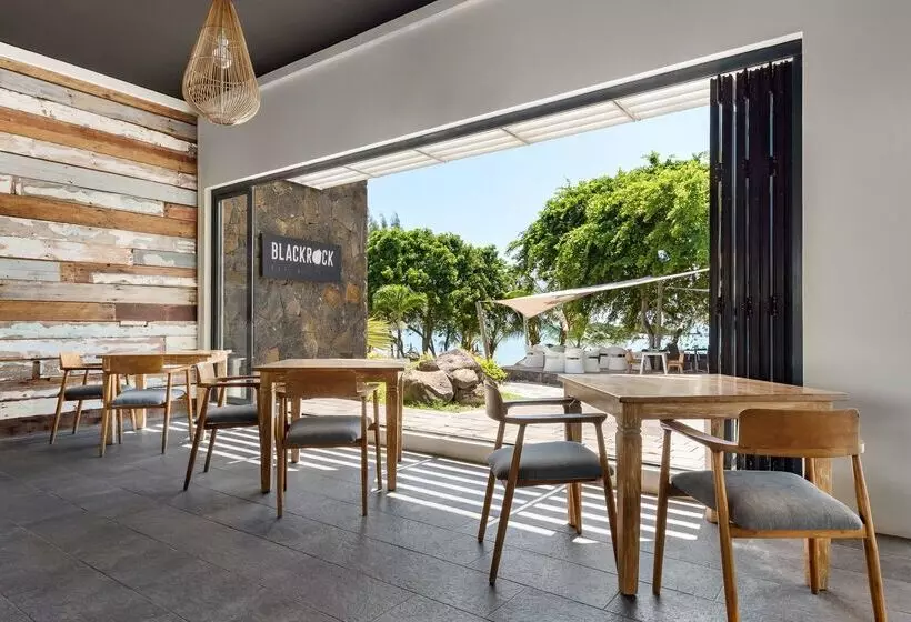 هتل Radisson Blu Azuri Resort & Spa