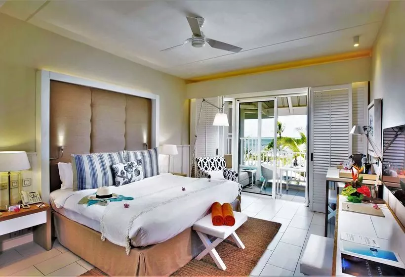 هتل Radisson Blu Azuri Resort & Spa