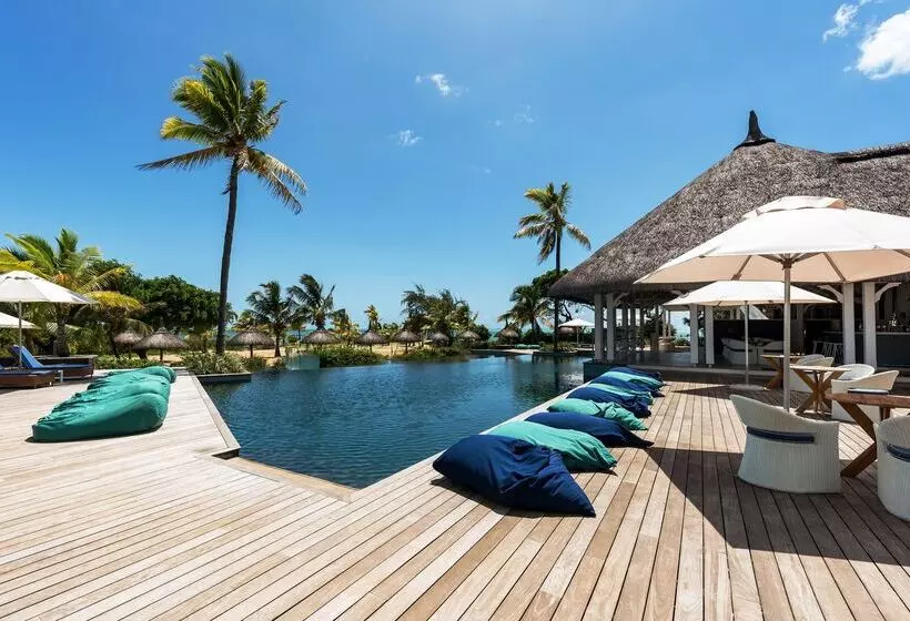 هتل Radisson Blu Azuri Resort & Spa