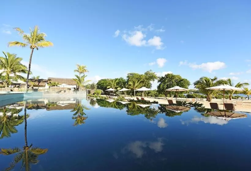 هتل Radisson Blu Azuri Resort & Spa