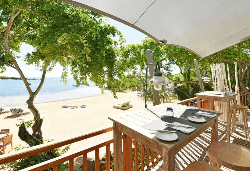 هتل Radisson Blu Azuri Resort & Spa