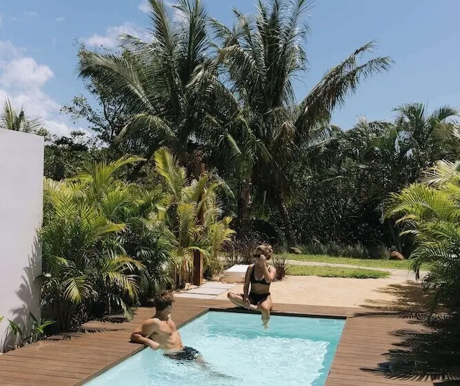هتل Radisson Blu Azuri Resort & Spa