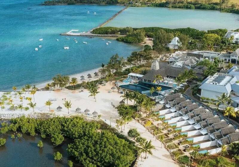 هتل Radisson Blu Azuri Resort & Spa