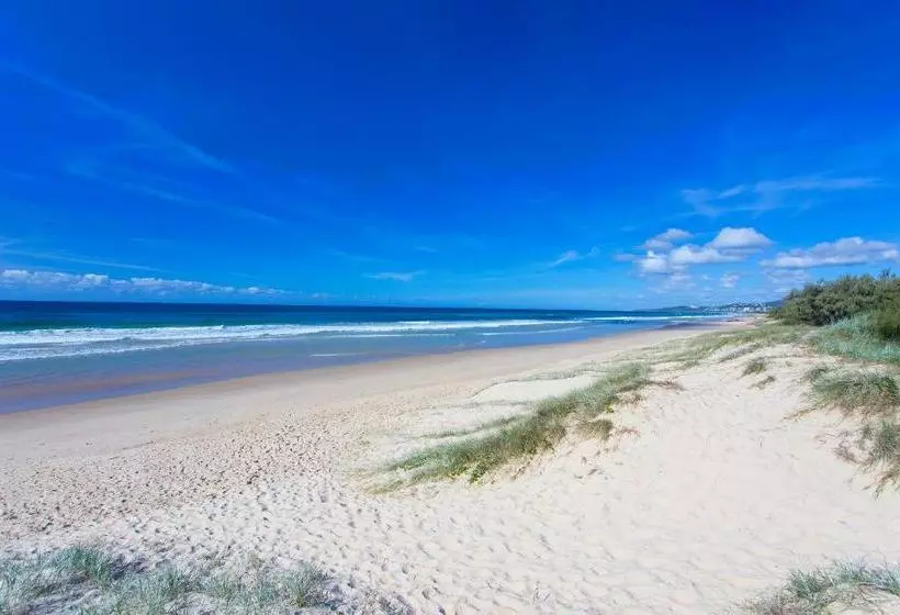 Отель Sails Lifestyle Resort