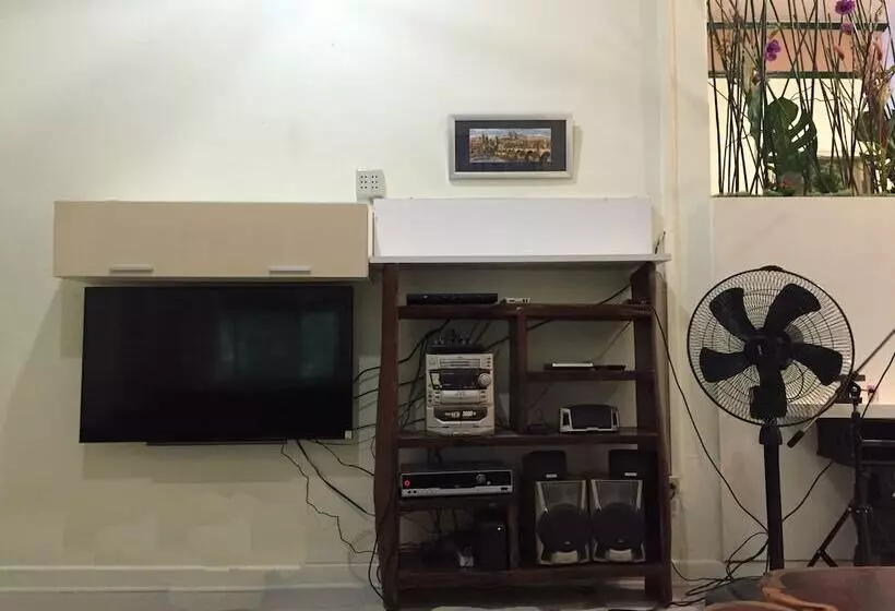 هتل Saiyok River House