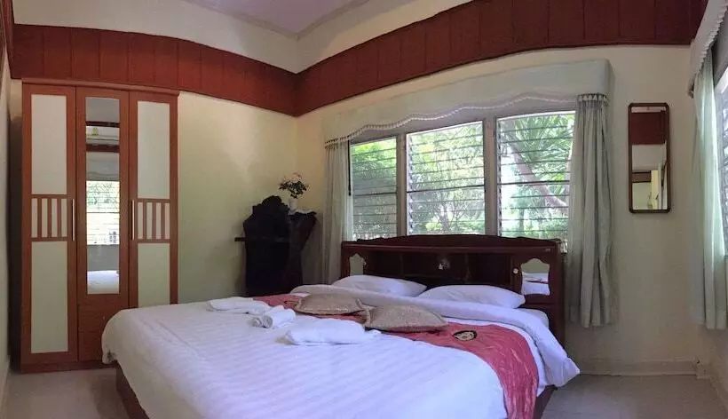 هتل Saiyok River House