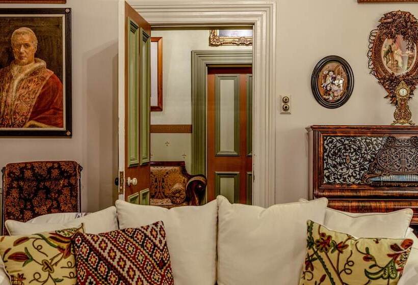 فندق The Corinda Collection