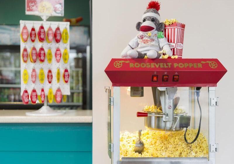 فندق The Thunderbird Inn