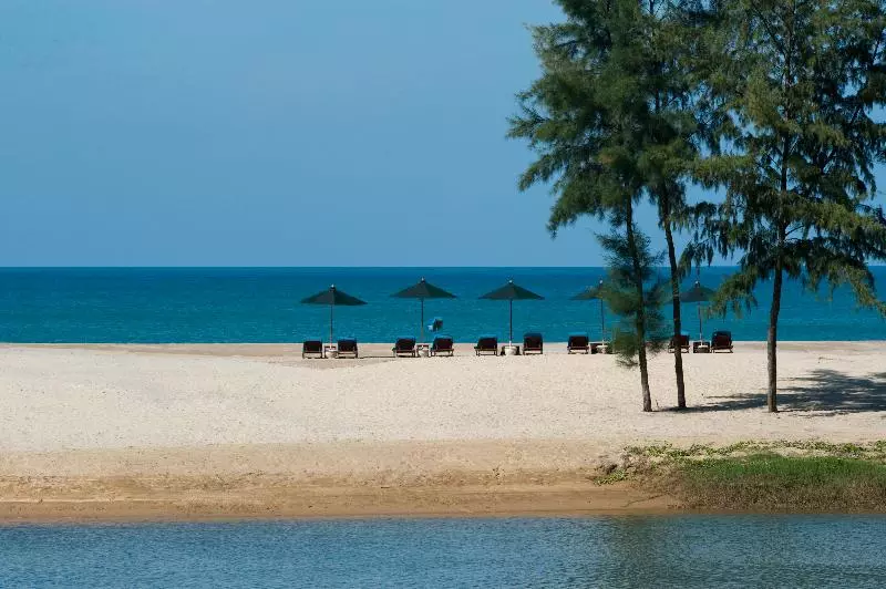 هتل Wanakarn Beach Resort & Spa