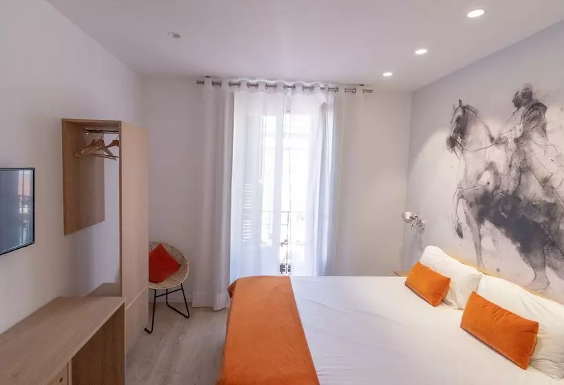 Plaza Mayor Suites & Apartments