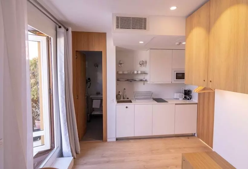 Plaza Mayor Suites & Apartments