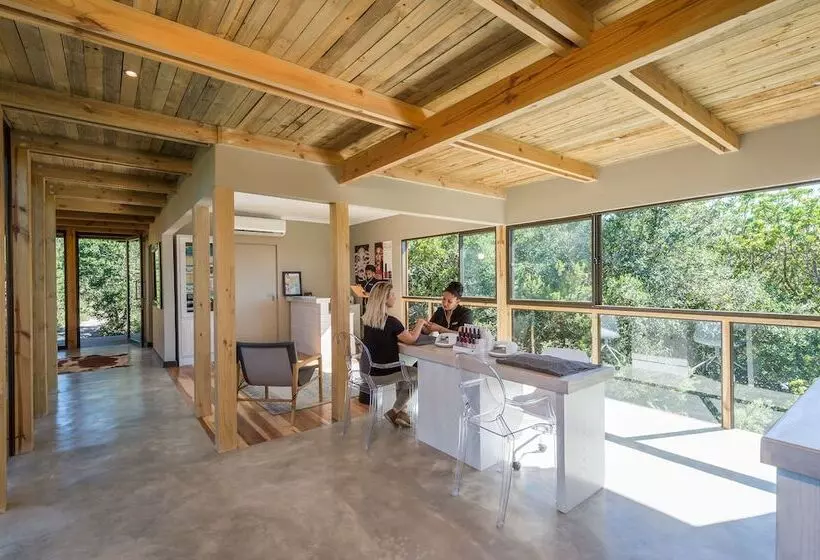 منتجع Kariega Game Reserve   Main Lodge