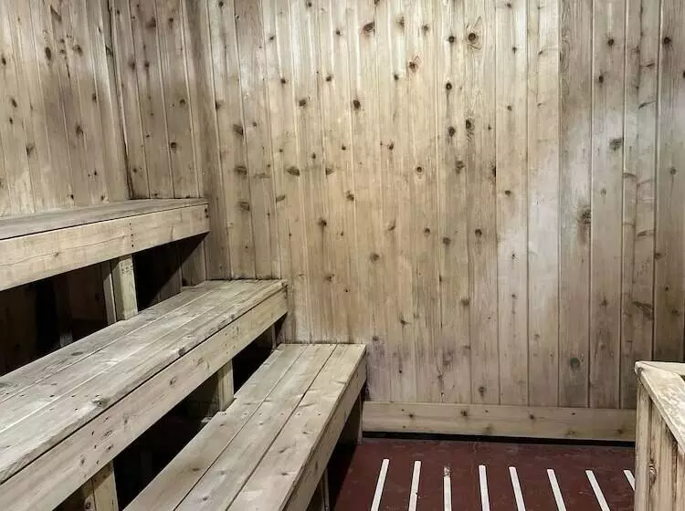 Hotelli Pine View Inn