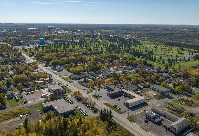 Hotelli Pine View Inn