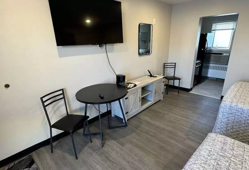 Hotelli Pine View Inn