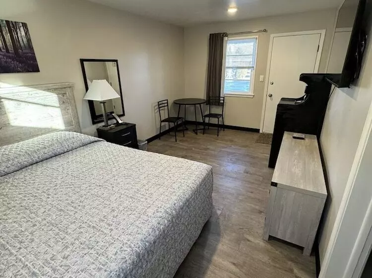 Hotelli Pine View Inn