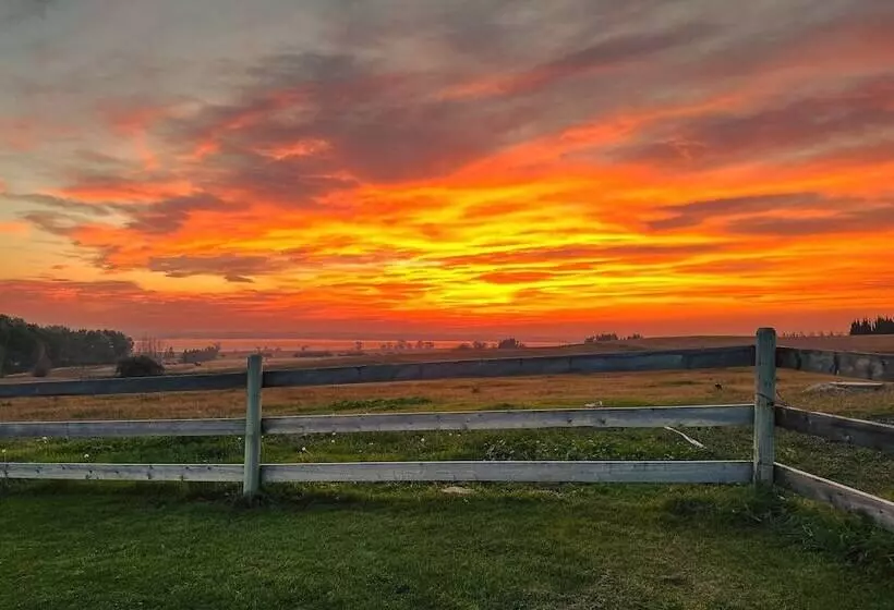 Hotelli Rocking R Guest Ranch