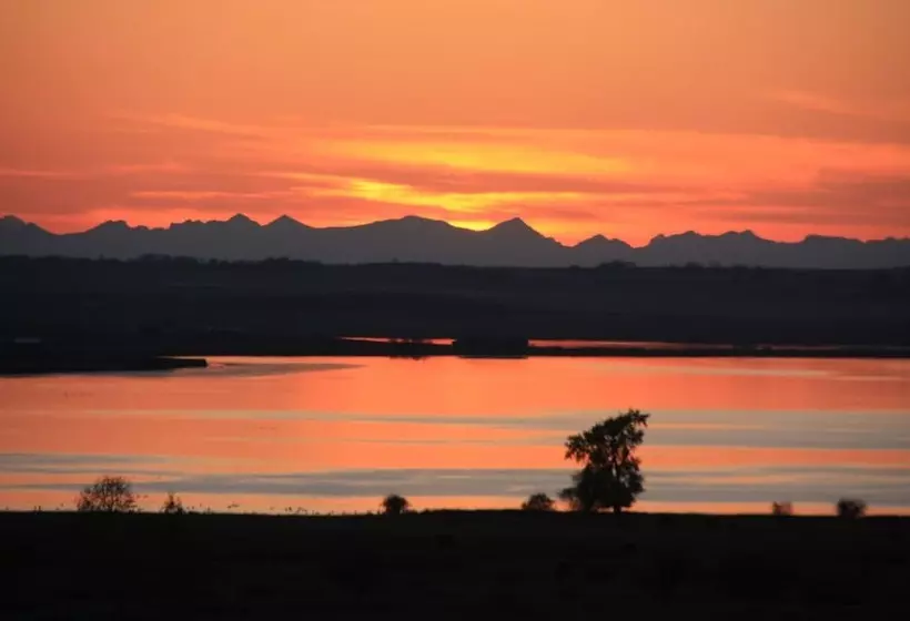 Hotelli Rocking R Guest Ranch