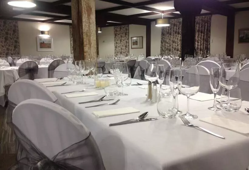 Hotelli The Mill House