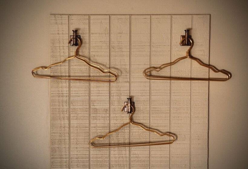 فندق Peninsula Bed & Cocktails