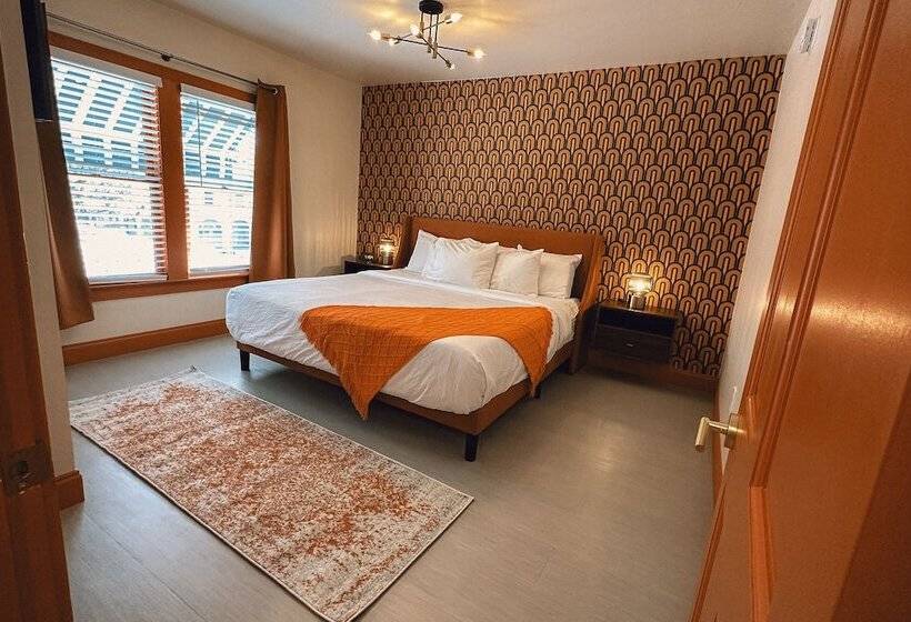 فندق Peninsula Bed & Cocktails