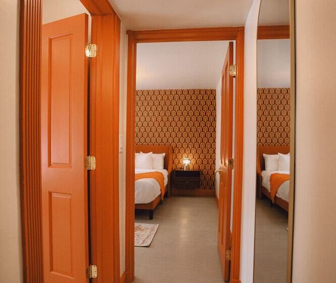 فندق Peninsula Bed & Cocktails