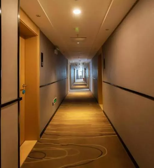 ホテル City Comfort Inn 1st Affiliated Hospital Qingshan Road Intersection Metro Station