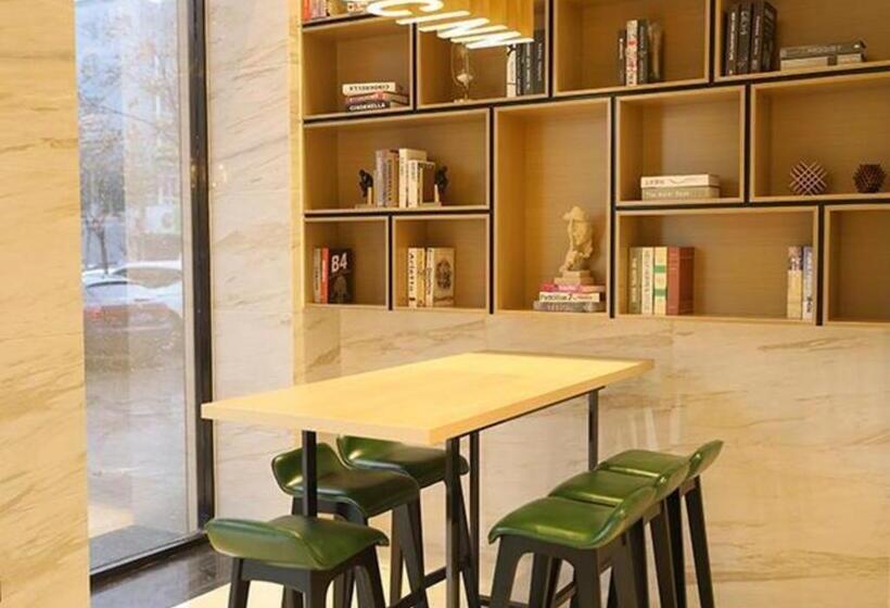 Отель City Comfort Inn Jiaxing Tongxiang Tongxing Avenue