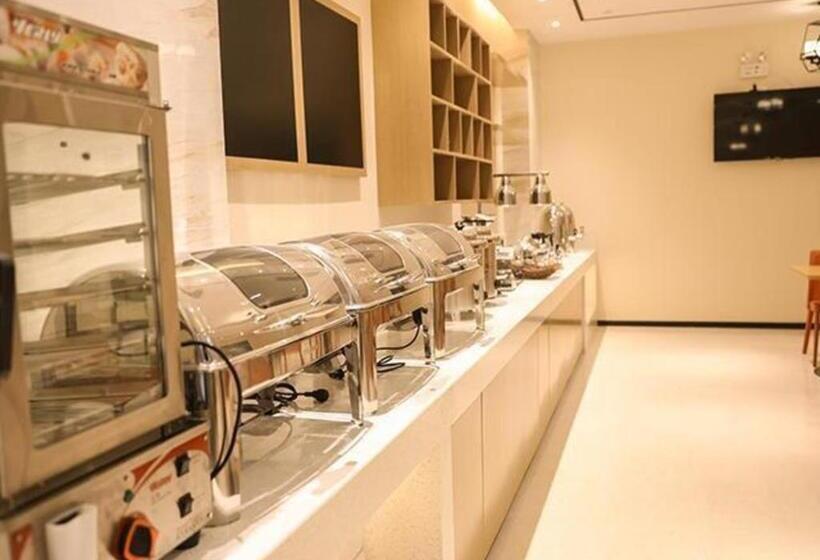 Отель City Comfort Inn Jiaxing Tongxiang Tongxing Avenue