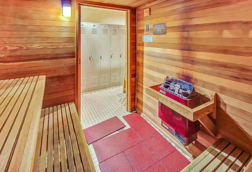 Hotelli Eagle Springs East 201: Horsetail Suite