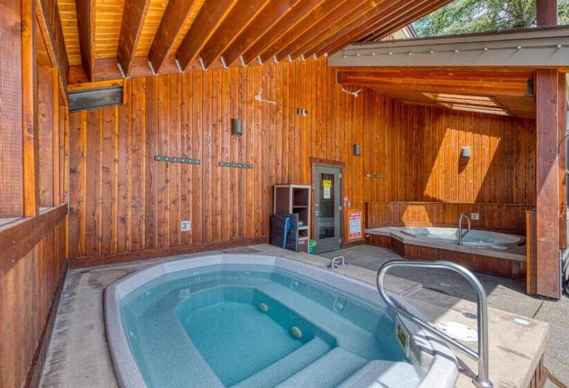 هتل Emerald Views At The West