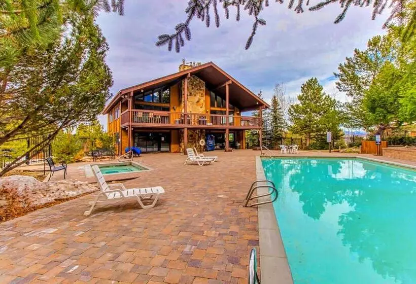 ホテル Red Pine Canyons View Condo
