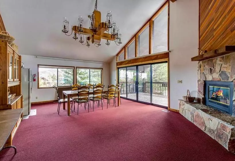 ホテル Red Pine Canyons View Condo