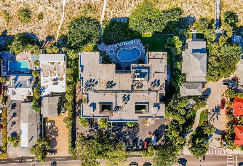 Отель Shore House 502