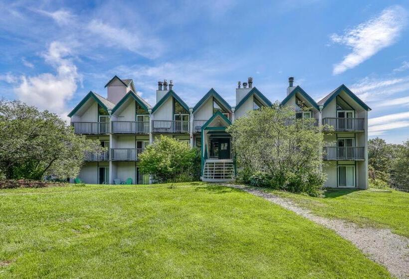 בית מלון כפרי Cozy Mountainside Condo